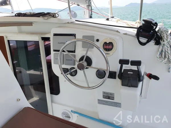 Mahe 36 Evolution - Yacht Charter Sailica