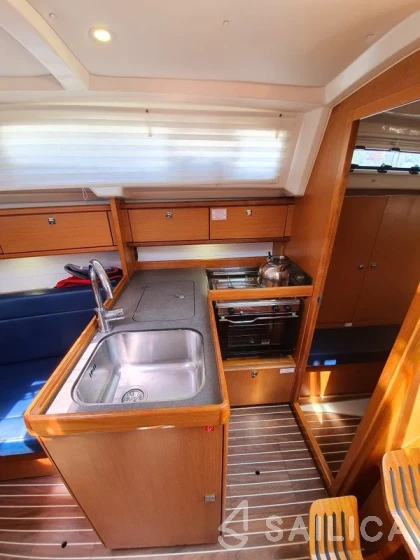 Bavaria 33 Cruiser - Yacht Charter Sailica