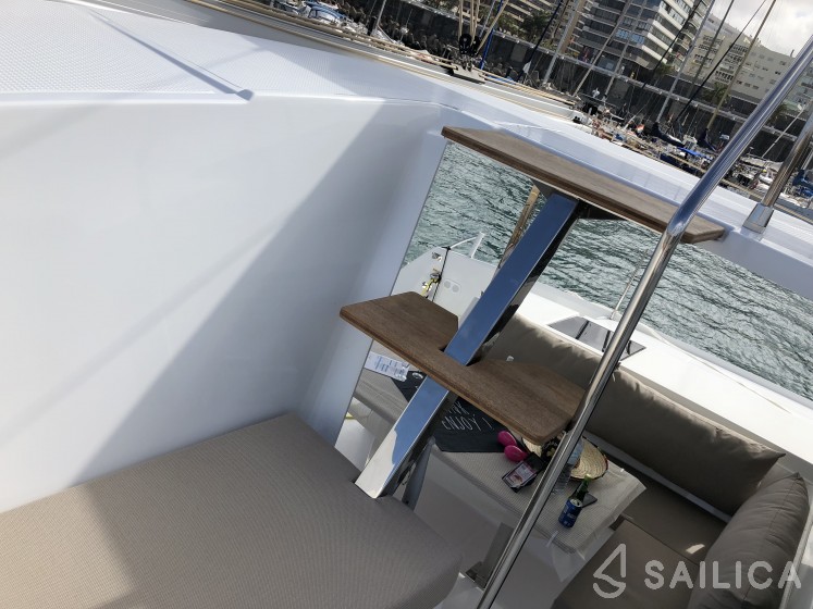 Lucia 40 - Yacht Charter Sailica