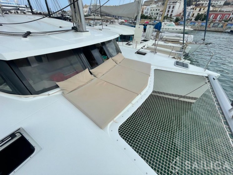 Lucia 40 - Yacht Charter Sailica