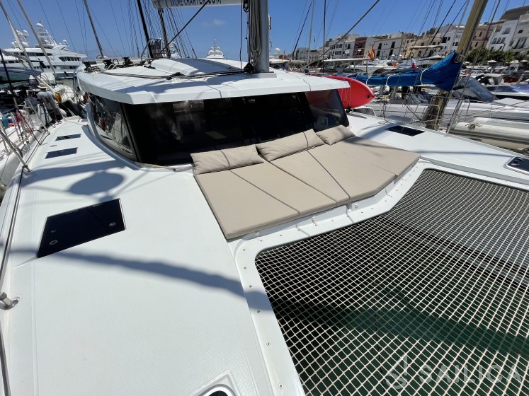 Lucia 40 - Yacht Charter Sailica