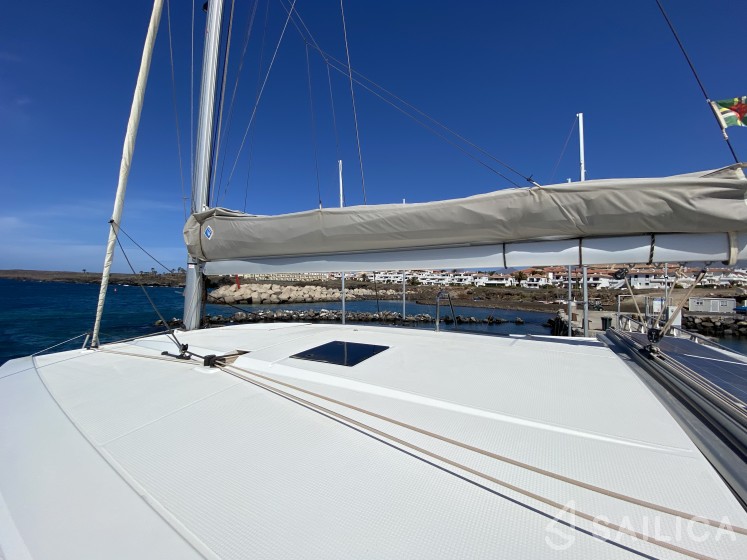 Lucia 40 - Yacht Charter Sailica