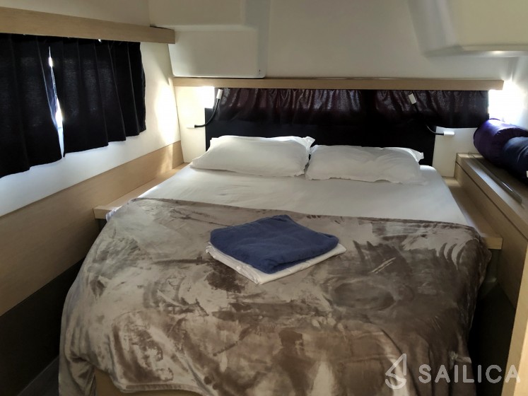 Lucia 40 - Yacht Charter Sailica