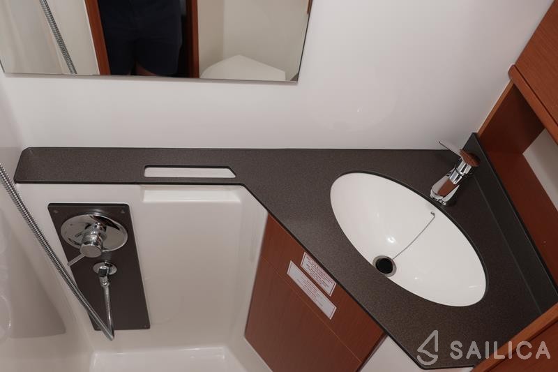Bavaria Cruiser 46 - Yacht Charter Sailica