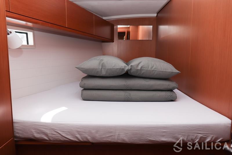 Bavaria Cruiser 46 - Yacht Charter Sailica