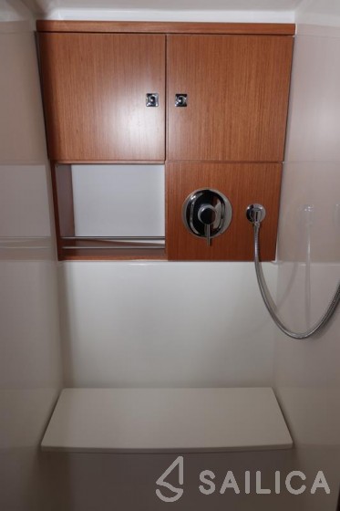 Bavaria Cruiser 46 - Yacht Charter Sailica