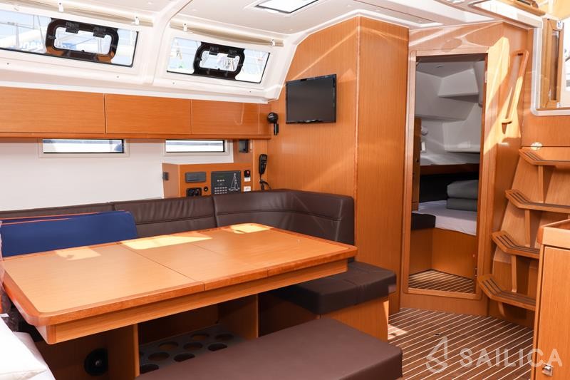 Bavaria 46 Cruiser - Yacht Charter Sailica