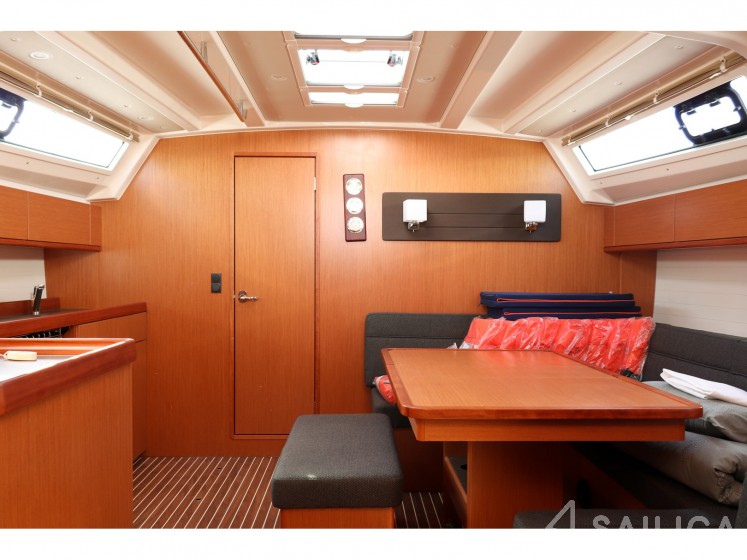 Bavaria 46 Cruiser - Yacht Charter Sailica