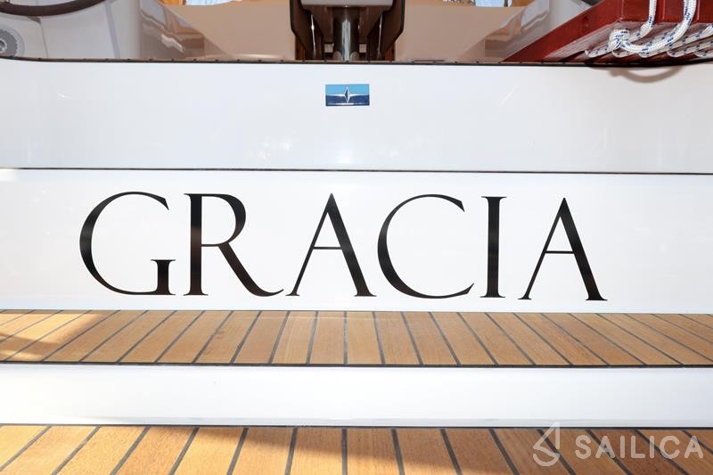 Bavaria 46 Cruiser - Yacht Charter Sailica