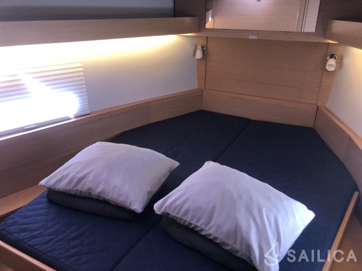 Dufour 430 - Yacht Charter Sailica