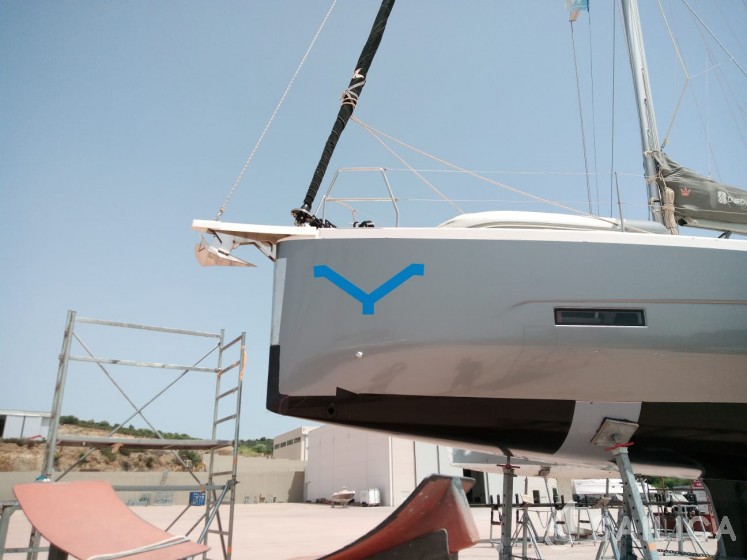 Dufour 430 - Yacht Charter Sailica