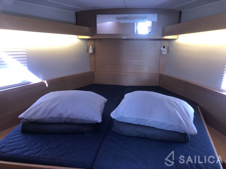 Dufour 430 - Yacht Charter Sailica