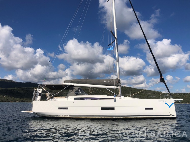 Dufour 430 - Yacht Charter Sailica