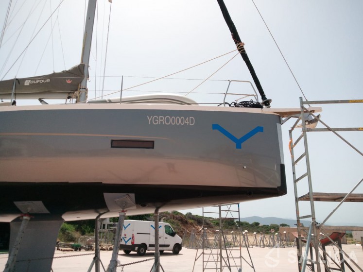 Dufour 430 - Yacht Charter Sailica