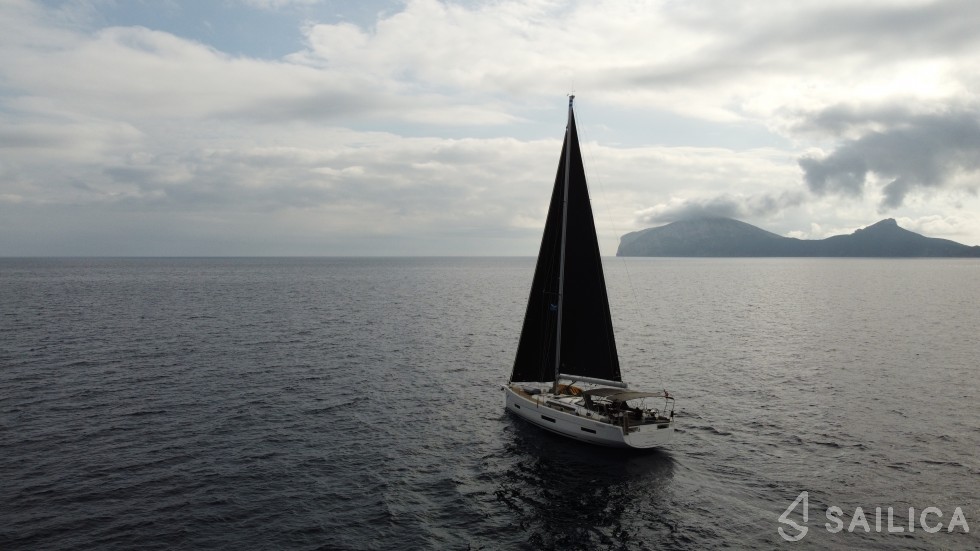 Dufour 530 - Yacht Charter Sailica