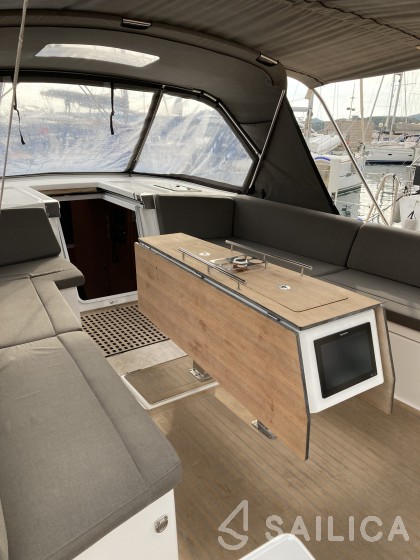 Dufour 530 - Yacht Charter Sailica
