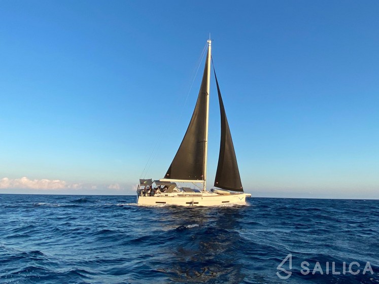 Dufour 530 - Yacht Charter Sailica