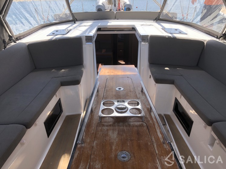 Dufour 530 - Yacht Charter Sailica