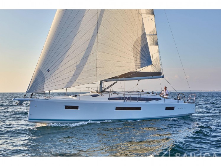 Sun Odyssey 410 - Yacht Charter Sailica