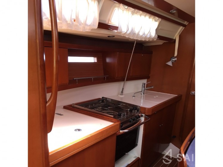 Sun Odyssey 449 - Yacht Charter Sailica