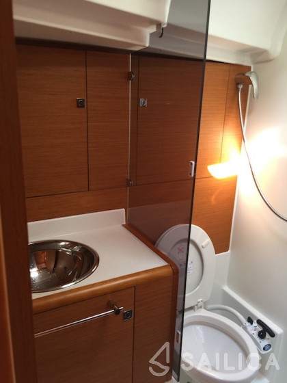 Sun Odyssey 449 - Yacht Charter Sailica