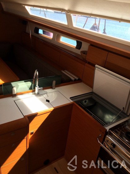 Sun Odyssey 449 - Yacht Charter Sailica