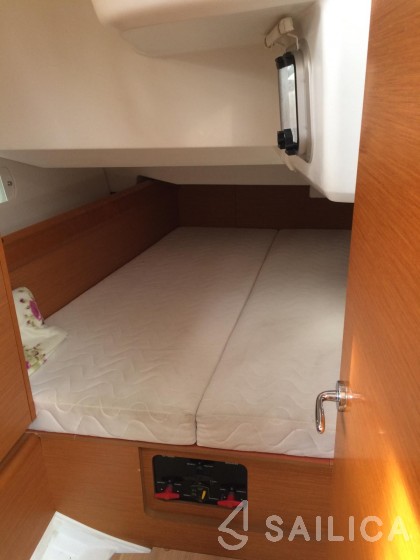 Sun Odyssey 449 - Yacht Charter Sailica