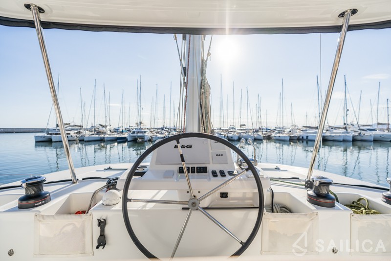 Lagoon 50 - Yacht Charter Sailica