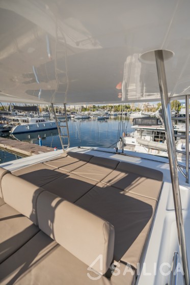 Lagoon 50 - Yacht Charter Sailica