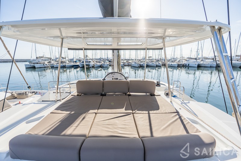 Lagoon 50 - Yacht Charter Sailica