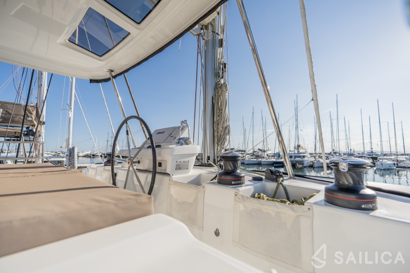 Lagoon 50 - Yacht Charter Sailica