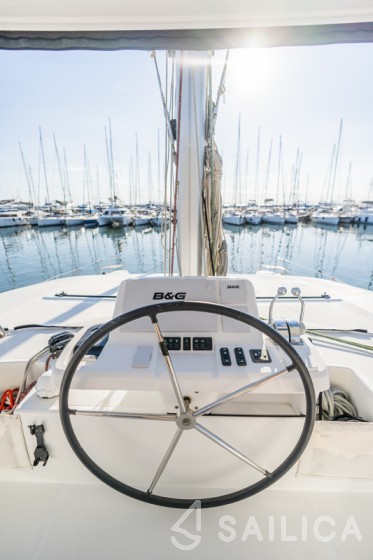 Lagoon 50 - Yacht Charter Sailica