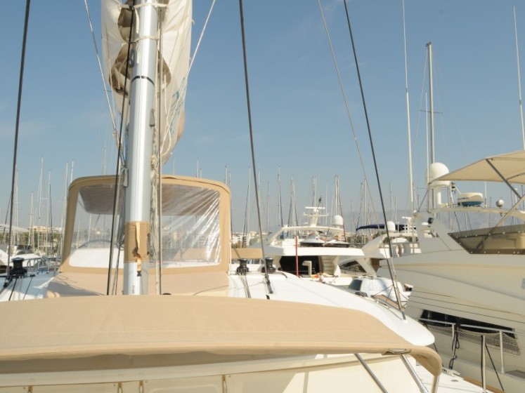 Lagoon 450 - Yacht Charter Sailica
