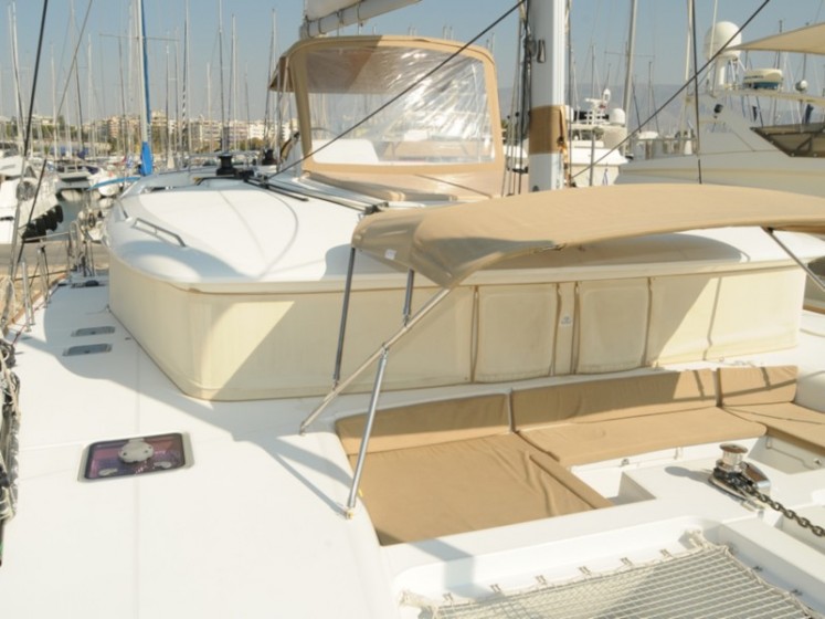 Lagoon 450 - Yacht Charter Sailica
