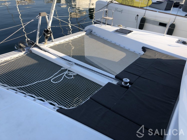 Lagoon 42 - Yacht Charter Sailica