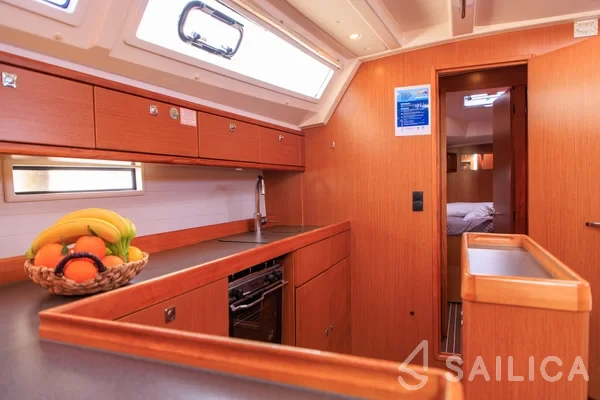 Bavaria 46 Cruiser - Yacht Charter Sailica