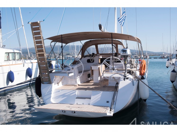 Oceanis 40.1 - Yacht Charter Sailica