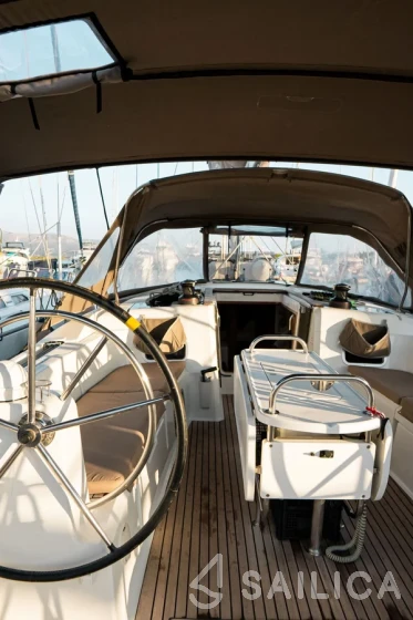 Sun Odyssey 479 - Yacht Charter Sailica