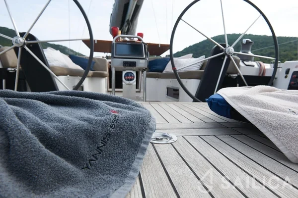 Hanse 540e - Yacht Charter Sailica