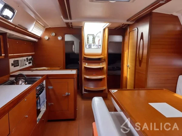 Dufour 445 GL - Yacht Charter Sailica