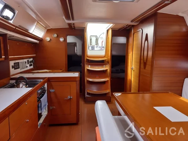 Dufour 445 GL - Yacht Charter Sailica