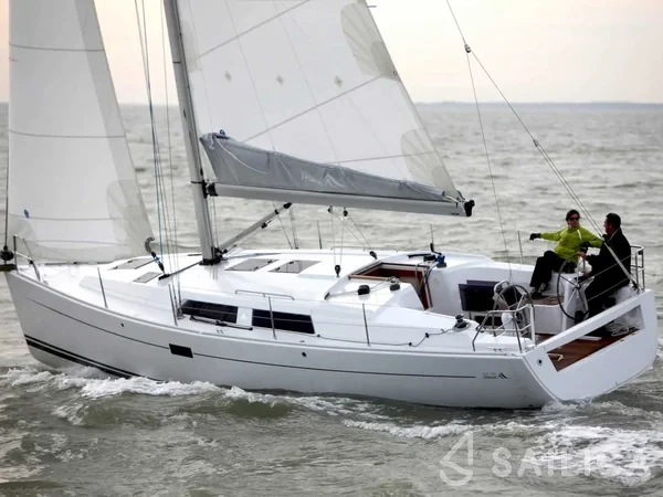 Hanse 375 - Yacht Charter Sailica