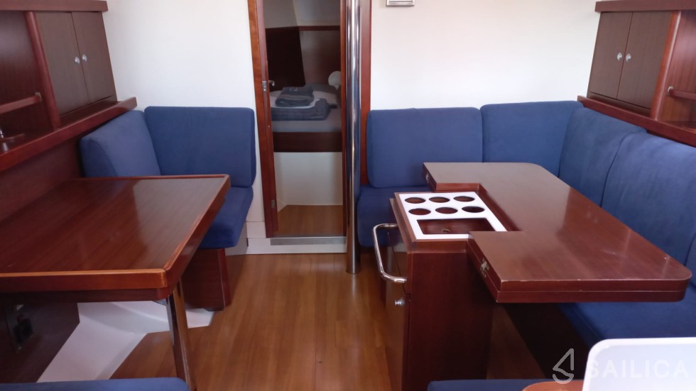 Hanse 375 - Yacht Charter Sailica