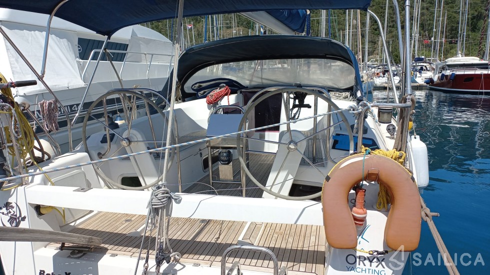 Hanse 375 - Yacht Charter Sailica