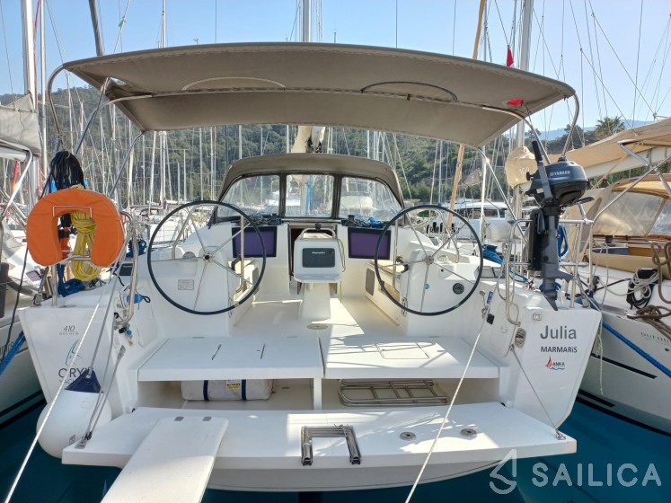 Dufour 410 GL - Yacht Charter Sailica