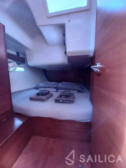 Dufour 410 GL - Yacht Charter Sailica