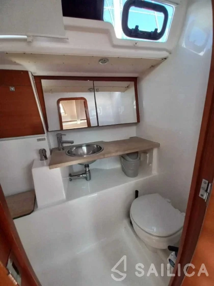 Dufour 410 GL - Yacht Charter Sailica