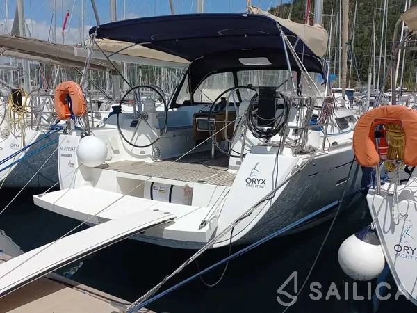 Dufour 450 GL - Yacht Charter Sailica