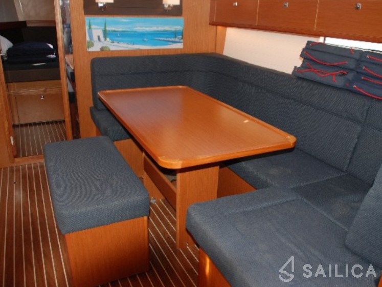 Bavaria 41 Cruiser - Yacht Charter Sailica