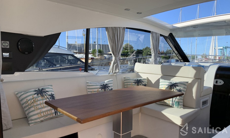 Grandezza 37CA - Yacht Charter Sailica